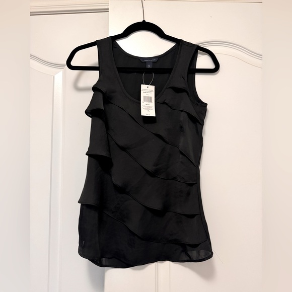 BNWT Tommy Hilfiger sleeveless blouse with asymmetrical detailing - Size XS - Picture 1 of 3